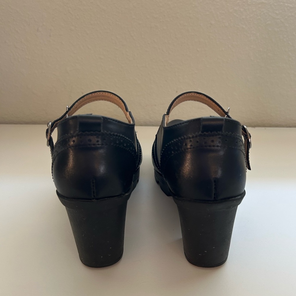 Women’s Leather Classic Mary Jane Ankle Strap Platform Pump Size 9 - Picture 3 of 6